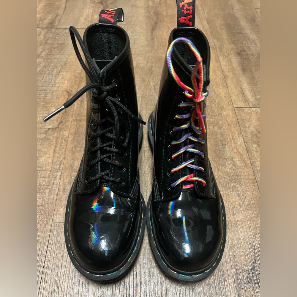 Dr. Martens 1460 Rainbow Patent Boots W 8 / M 7 / UK 6